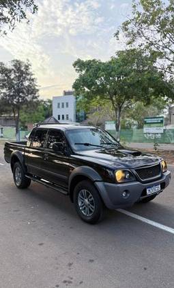 MITSUBISHI L200 OUTDOOR 2.5 GLS 4X4 CD 8V TURBO INTERCOOLER DIESEL 4P MANUAL